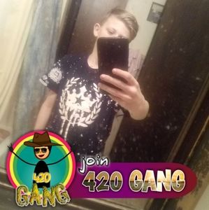 Meet your Posher, Adam